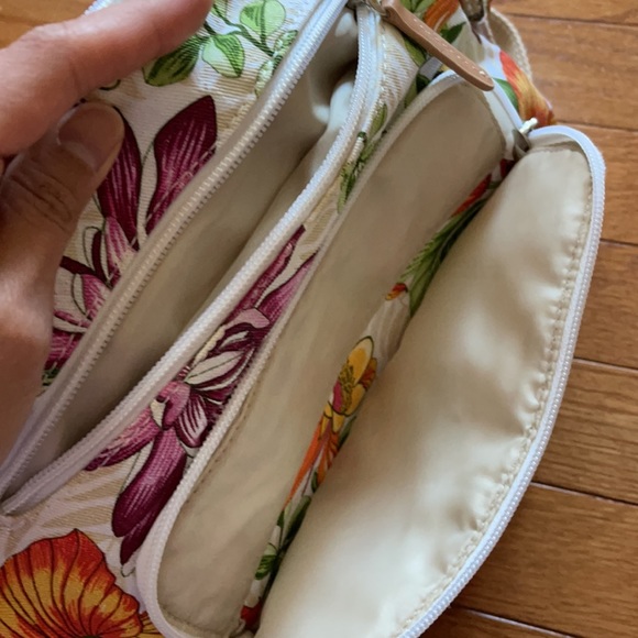 🔥Gorgeous Cross Body or Shoulder Mini Bag 🌸 - Picture 11 of 12